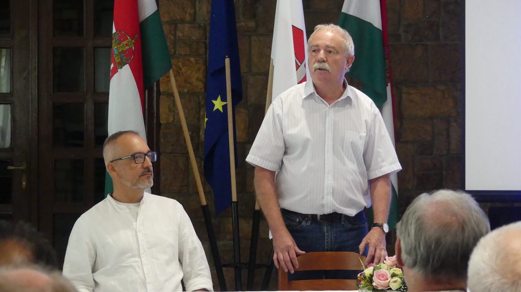 Sajtónyilvános rendezvény